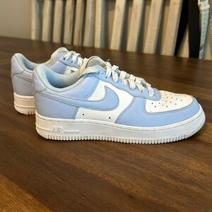 Cutsom color- Nike AF1- gently worn.